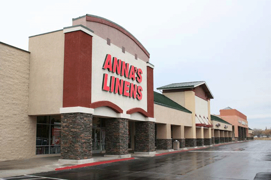 Façade upgrade of an existing shopping center